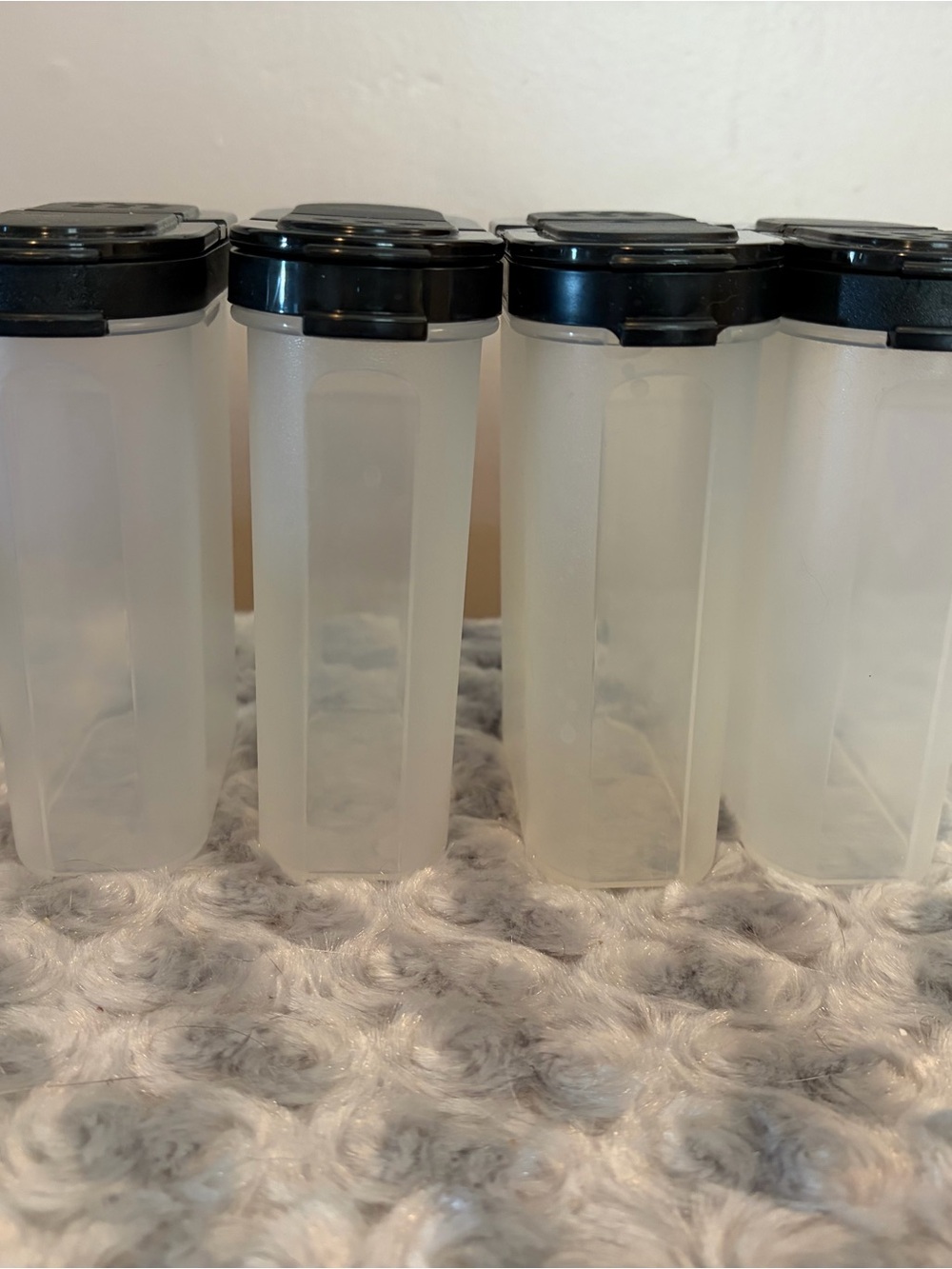 Tupperware Clear Spice Jars with Black Flip Lids 1 cup